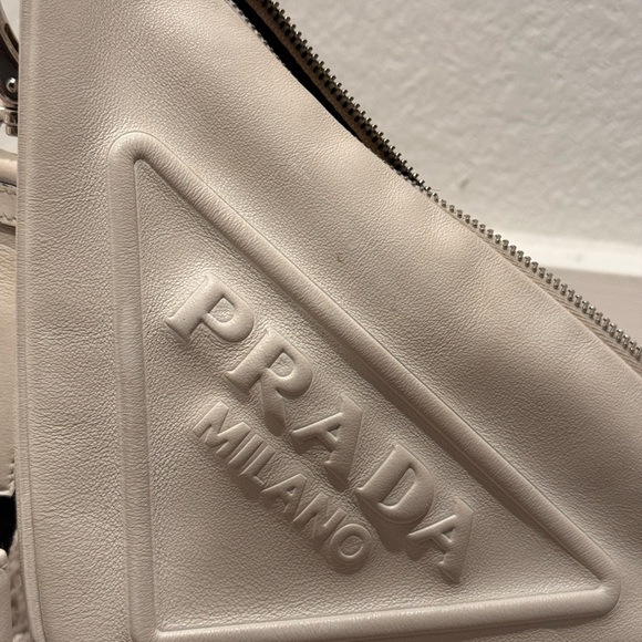 Prada Grace Lux Triangle Shoulder Bag White - Picture 5 of 9
